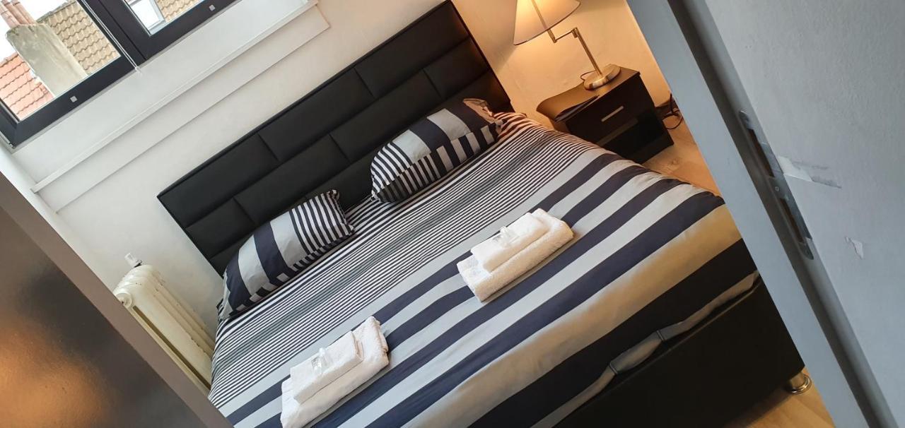 Guesthouse Marie Therese บรัสเซลส์ ภายนอก รูปภาพ