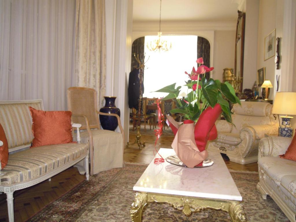 Guesthouse Marie Therese บรัสเซลส์ ภายนอก รูปภาพ